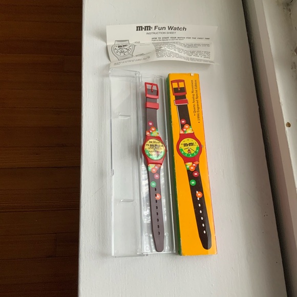 Watch - Picture 2 of 3